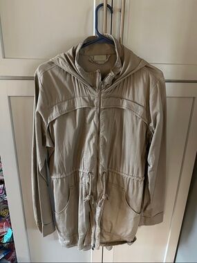 Athleta Light Beige Hooded Zip Utility Jacket